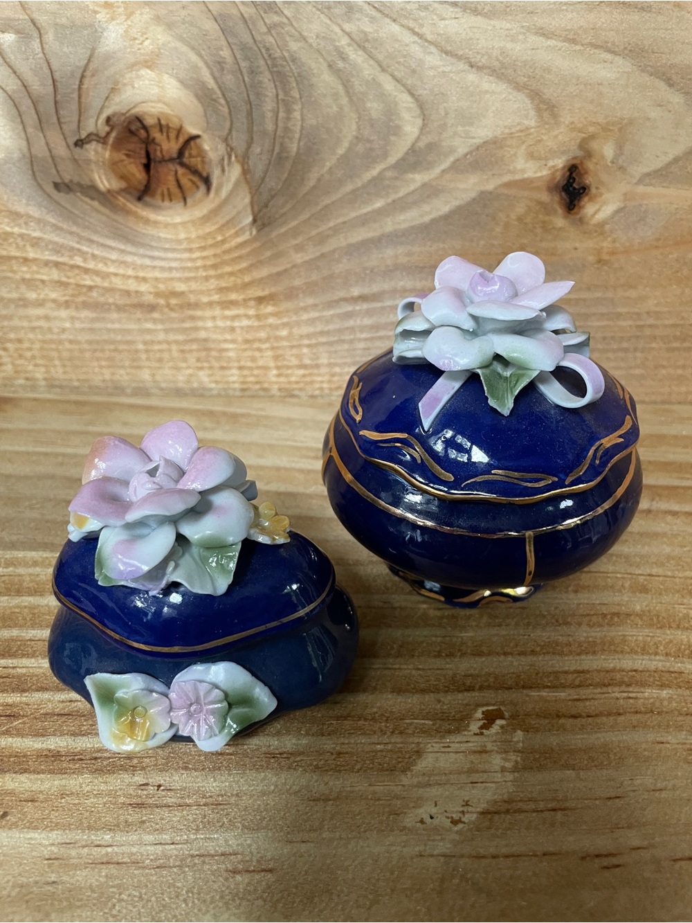 Blue Romanian Porcelain Trinket Boxes with Pink Floral‎ Lids
